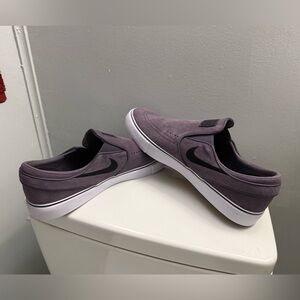 Nike Janoski SB Lavender Slip-On Shoes